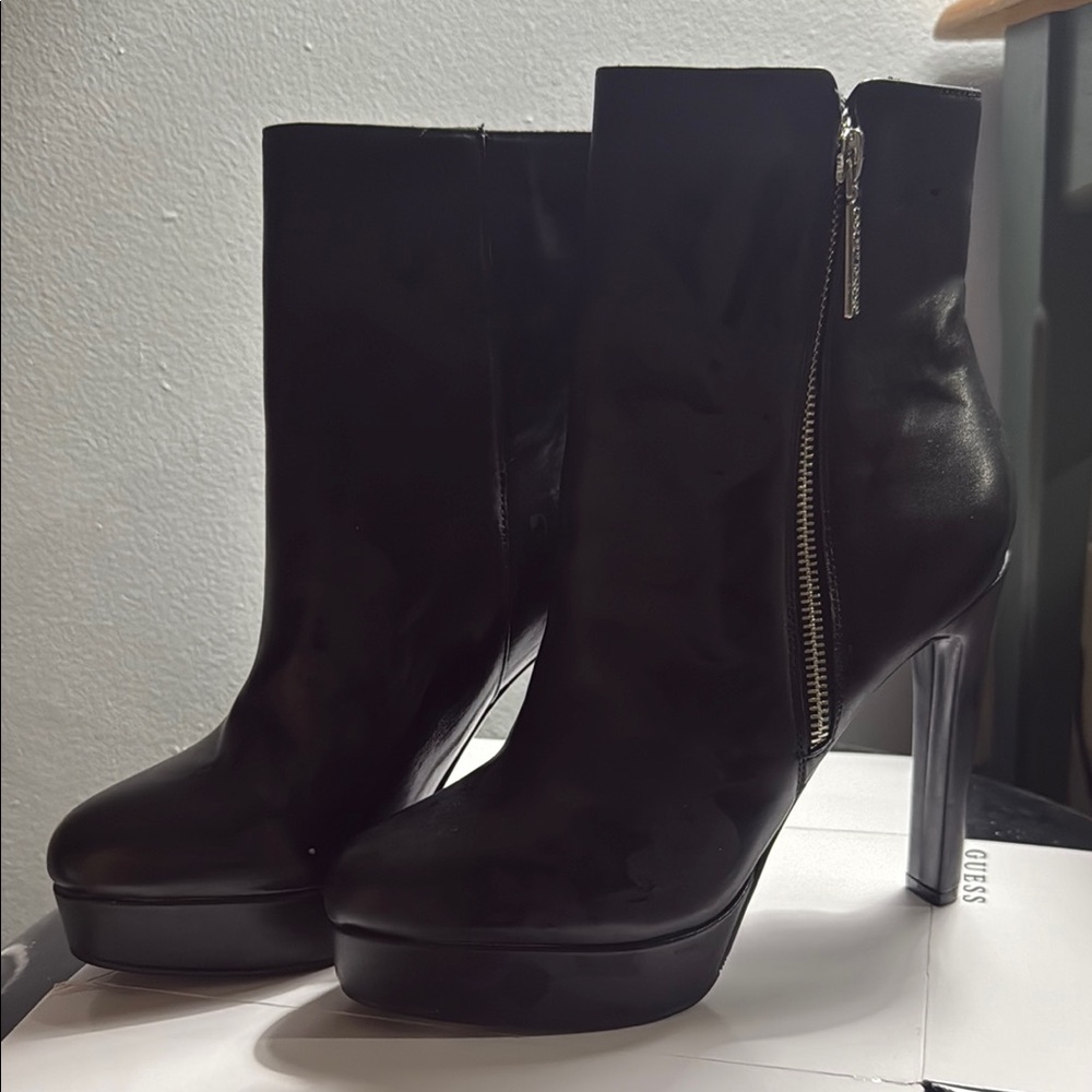 Women’s Guess Black High-Heel Platform Ankle Boots